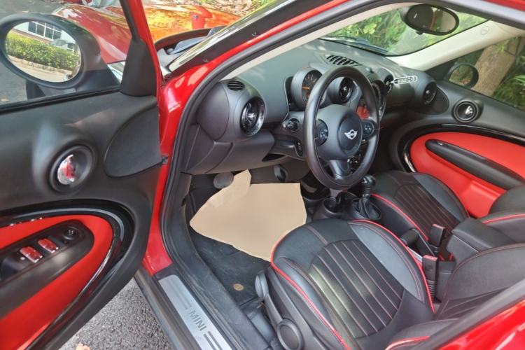Used MINI Countryman 2014 1.6L COOPER Fun Driver Seat