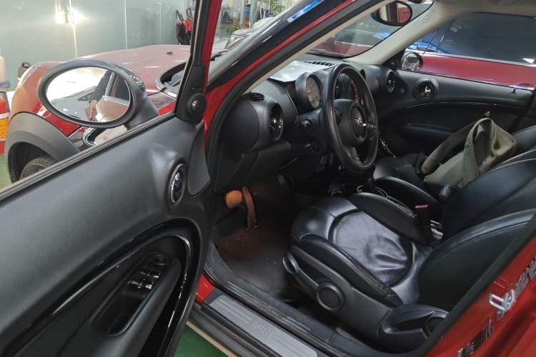 Used MINI Countryman 2014 1.6T COOPER ALL4 Excitement Driver Seat