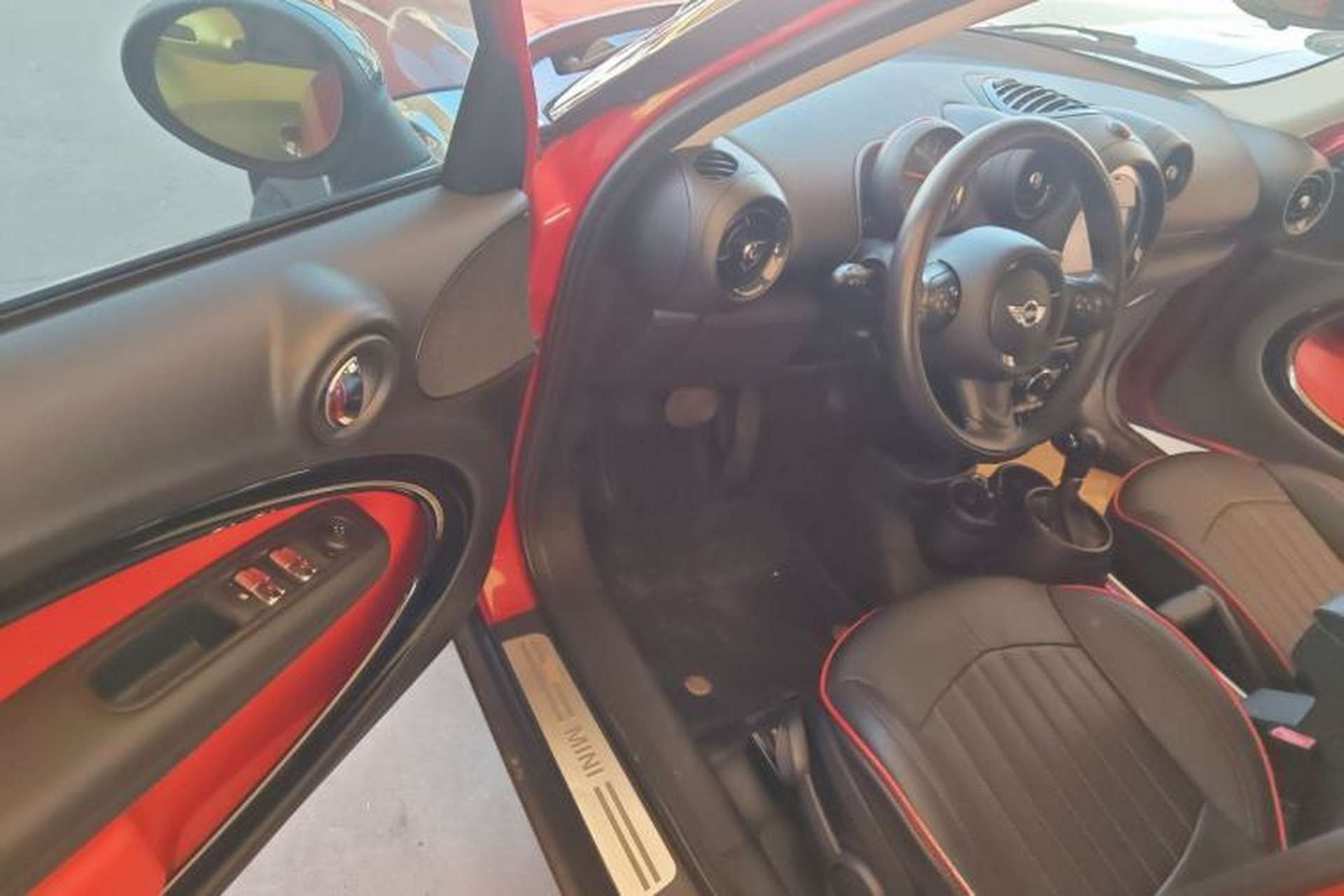 Used MINI Countryman 2014 1.6L COOPER Fun Driver Seat