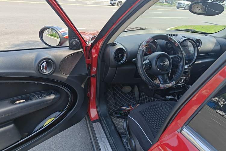 Used MINI Countryman 2014 1.6L COOPER Excitement Driver Seat