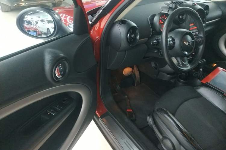 Used MINI Countryman 2014 1.6T COOPER ALL4 Fun Driver Seat