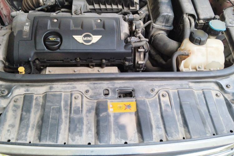Used MINI Countryman 2014 1.6L ONE Engine Bay