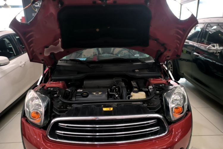 Used MINI Countryman 2014 1.6T COOPER ALL4 Fun Engine Bay