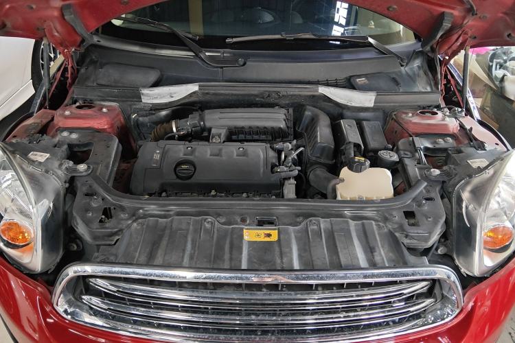 Used MINI Countryman 2014 1.6L ONE Engine Bay