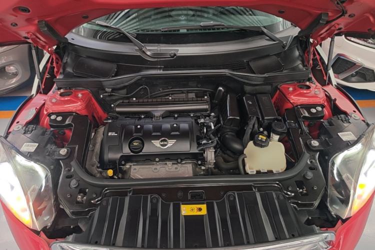 Used MINI Countryman 2014 1.6L COOPER Fun Engine Bay