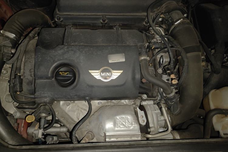 Used MINI Countryman 2014 1.6T COOPER S ALL4 Engine Bay