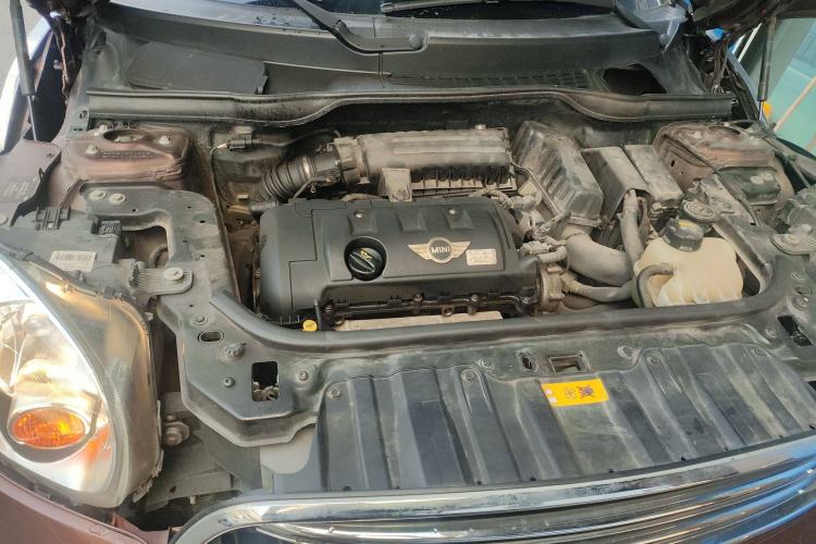 Used MINI Countryman 2014 1.6L COOPER Fun Engine Bay