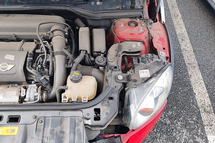 Used MINI Countryman 2014 1.6T COOPER ALL4 Fun Engine Bay Left