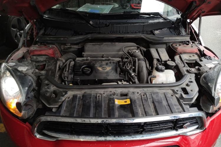Used MINI Countryman 2014 1.6T COOPER S Engine Bay