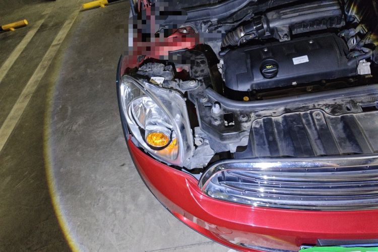Used MINI Countryman 2014 1.6L ONE Engine Bay Right