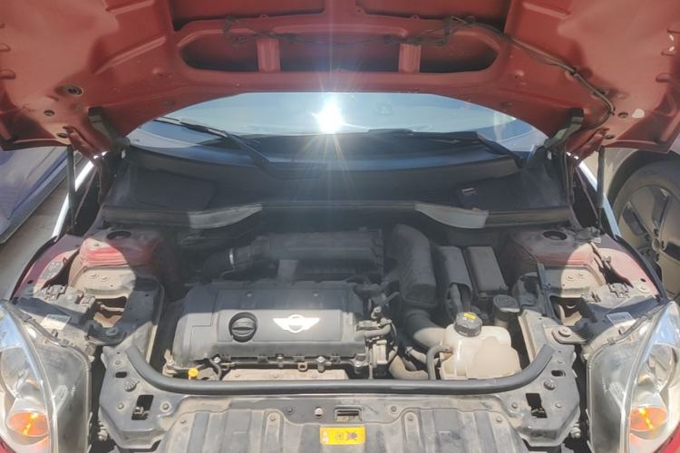 Used MINI Countryman 2014 1.6L COOPER Fun Engine Bay