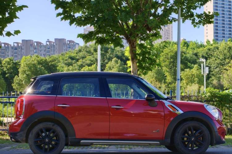 Used MINI Countryman 2014 1.6T COOPER ALL4 Fun Exterior 9