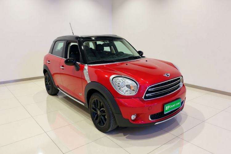 Used MINI Countryman 2014 1.6T COOPER ALL4 Excitement Front Right 45 Deg