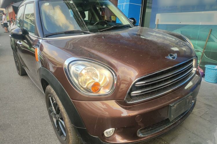 Used MINI Countryman 2014 1.6L COOPER Fun Front Right 45 Deg