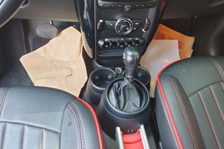Used MINI Countryman 2014 1.6L COOPER Fun Gear Lever