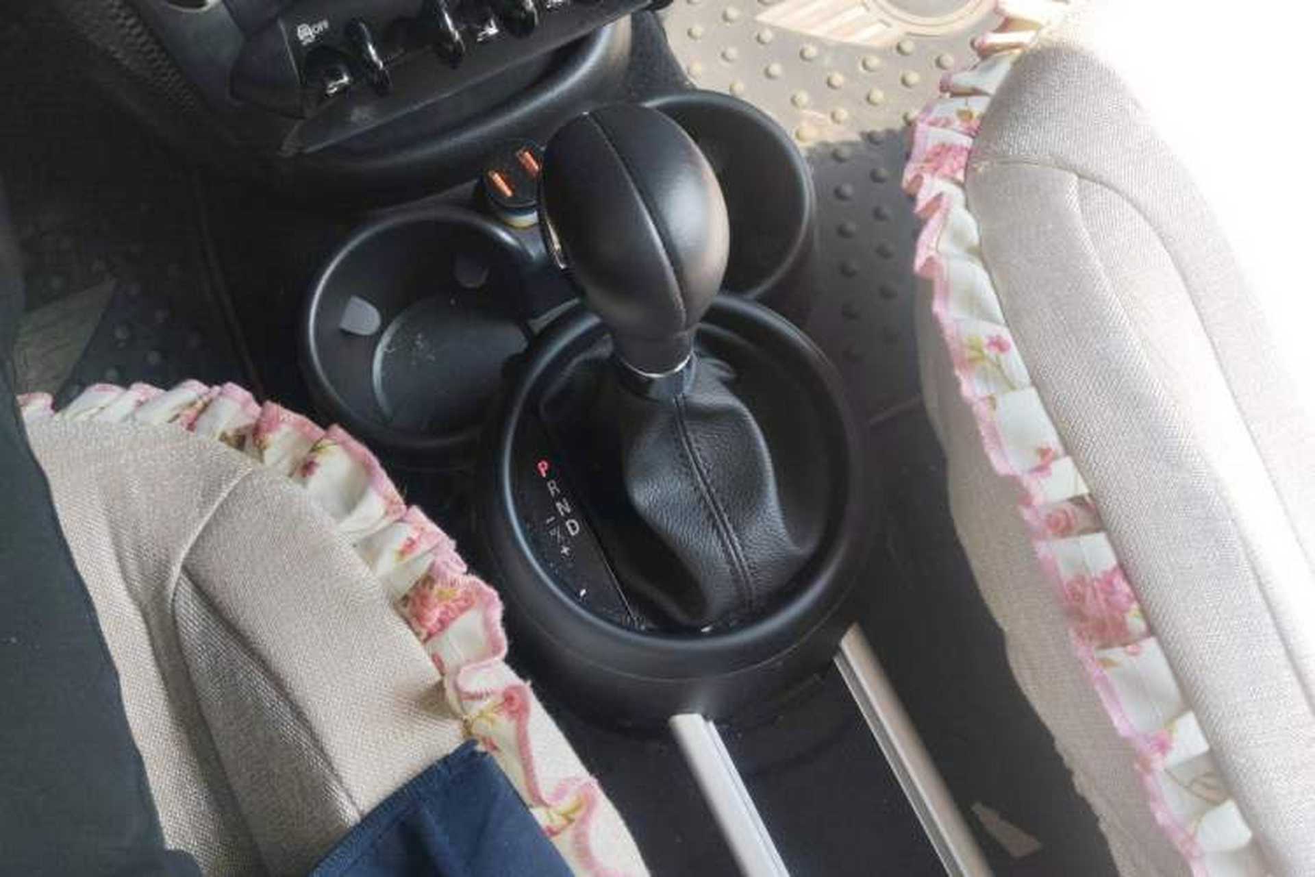 Used MINI Countryman 2014 1.6L COOPER Fun Gear Lever