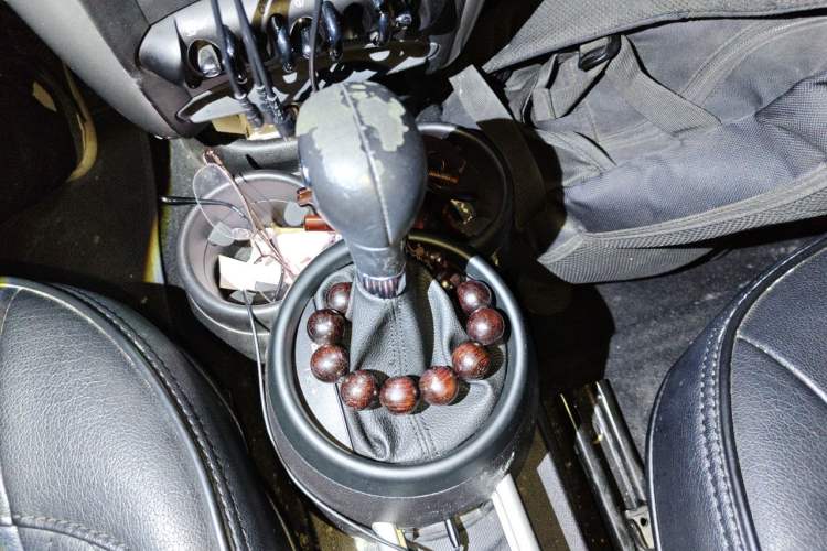Used MINI Countryman 2014 1.6L ONE Gear Lever