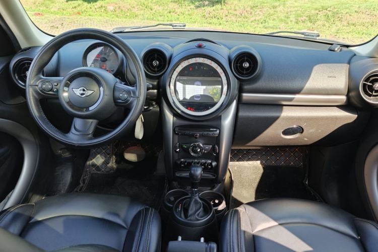 Used MINI Countryman 2014 1.6T COOPER ALL4 Fun Gear Lever