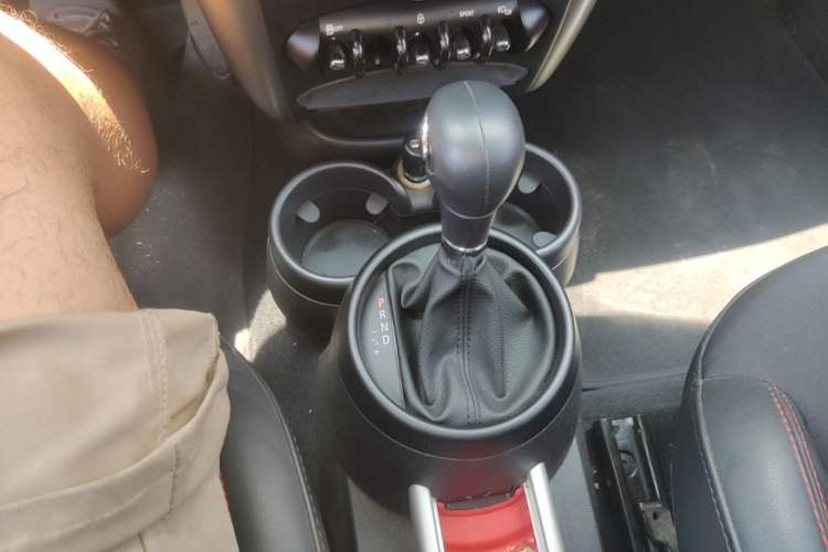 Used MINI Countryman 2014 1.6L COOPER Fun Gear Lever
