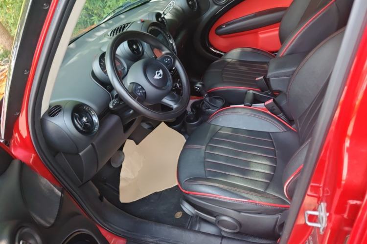 Used MINI Countryman 2014 1.6L COOPER Fun Left Front Seat