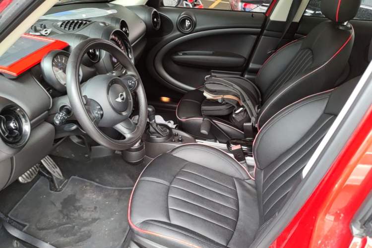 Used MINI Countryman 2014 1.6T COOPER S Left Front Seat
