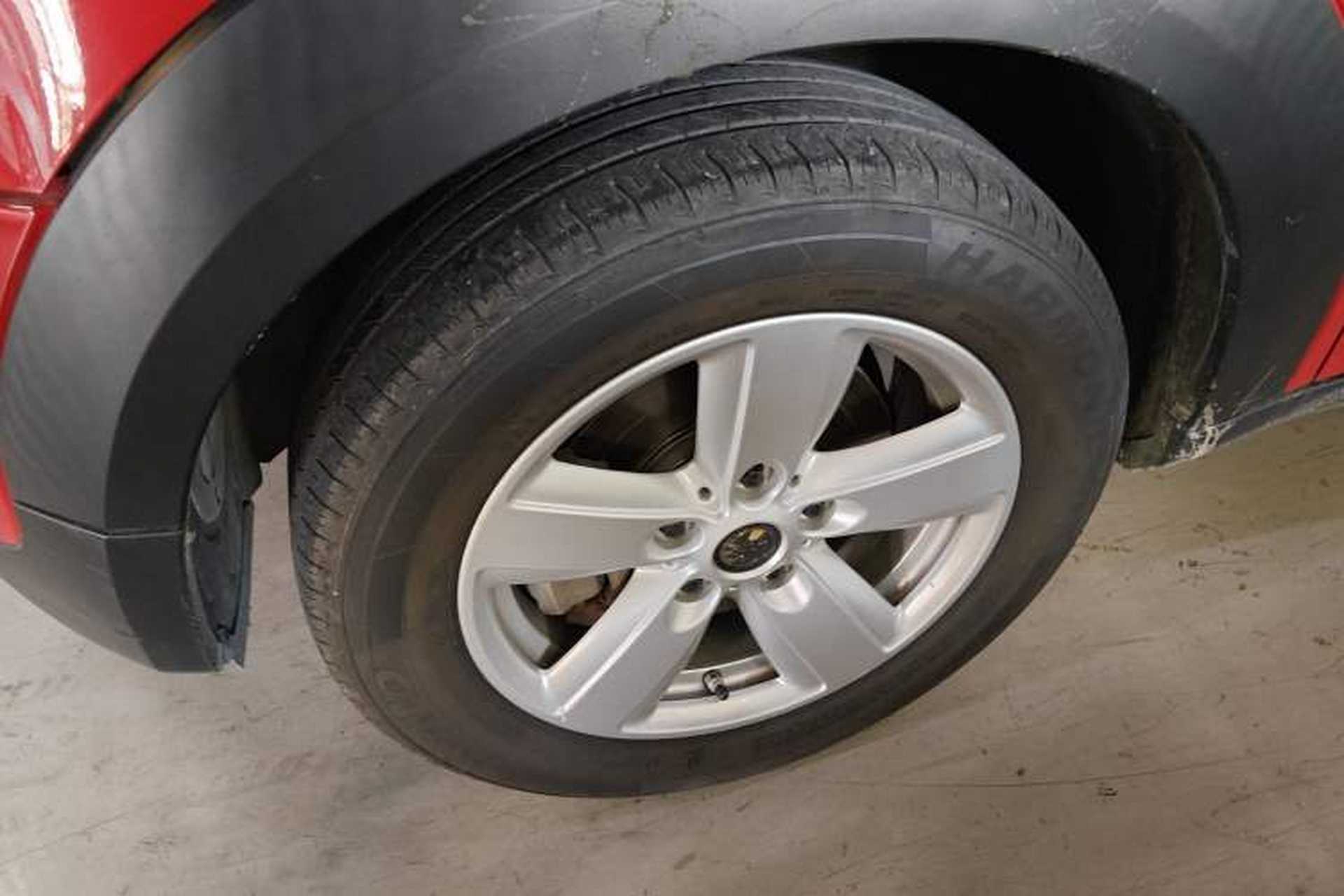 Used MINI Countryman 2014 1.6L ONE Left Front Wheel Hub