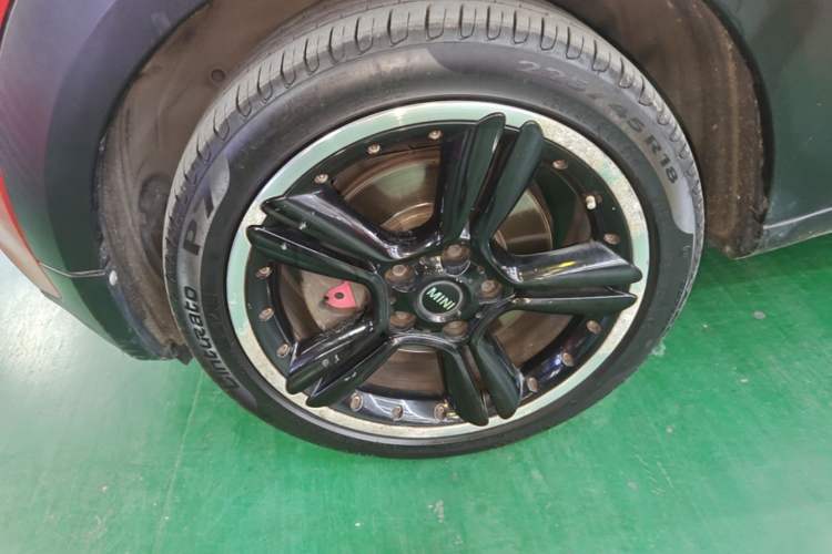 Used MINI Countryman 2014 1.6T COOPER S Left Front Wheel Hub