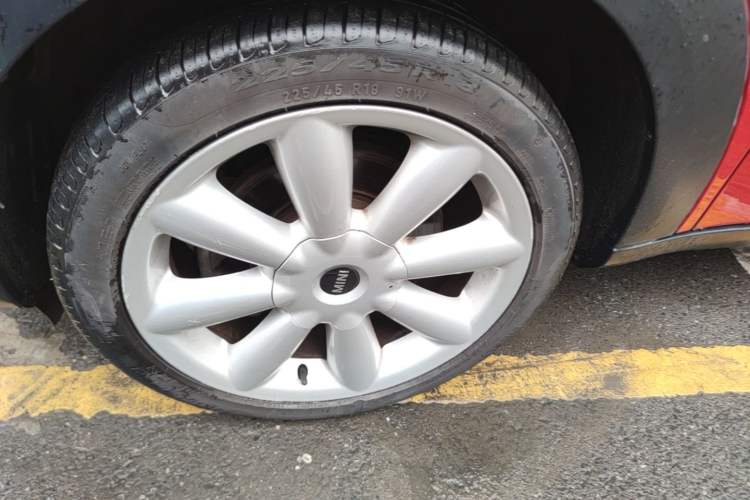 Used MINI Countryman 2014 1.6T COOPER S Left Front Wheel Hub