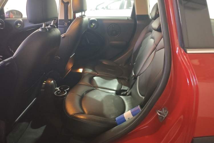 Used MINI Countryman 2014 1.6T COOPER ALL4 Excitement Left Rear Seat