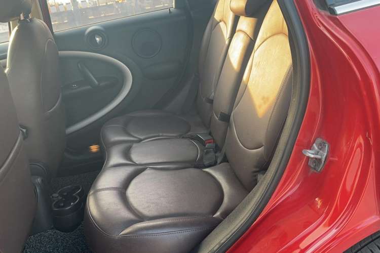 Used MINI Countryman 2014 1.6T COOPER ALL4 Fun Left Rear Seat