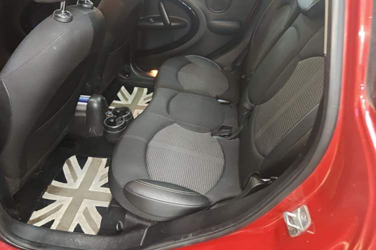 Used MINI Countryman 2014 1.6T COOPER S Left Rear Seat