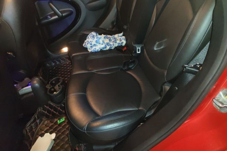 Used MINI Countryman 2014 1.6L COOPER Excitement Left Rear Seat