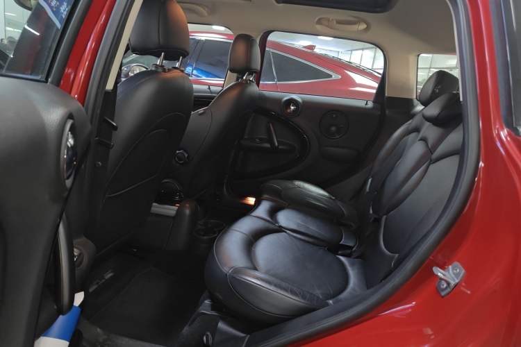 Used MINI Countryman 2014 1.6T COOPER ALL4 Excitement Left Rear Seat