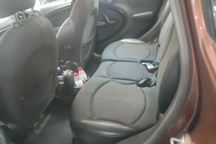 Used MINI Countryman 2014 1.6L COOPER Fun Left Rear Seat