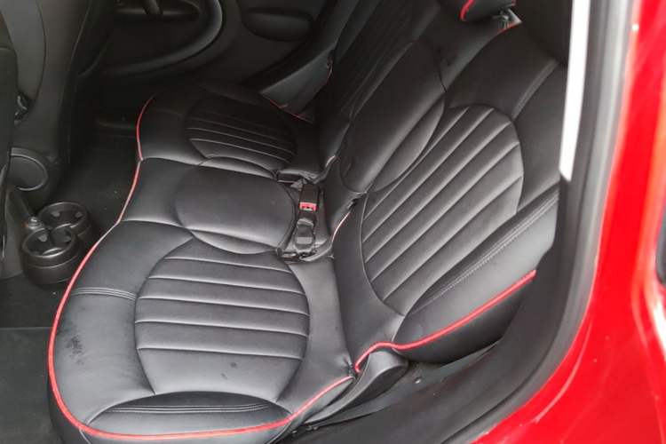 Used MINI Countryman 2014 1.6T COOPER S Left Rear Seat