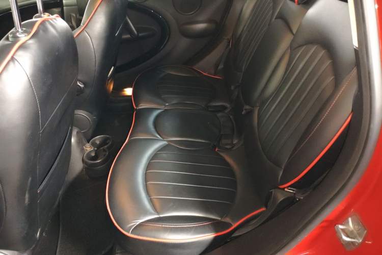Used MINI Countryman 2014 1.6L COOPER Fun Left Rear Seat