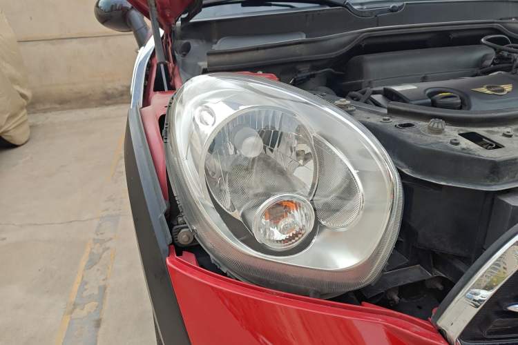 Used MINI Countryman 2014 1.6T COOPER S Right Front Headlight