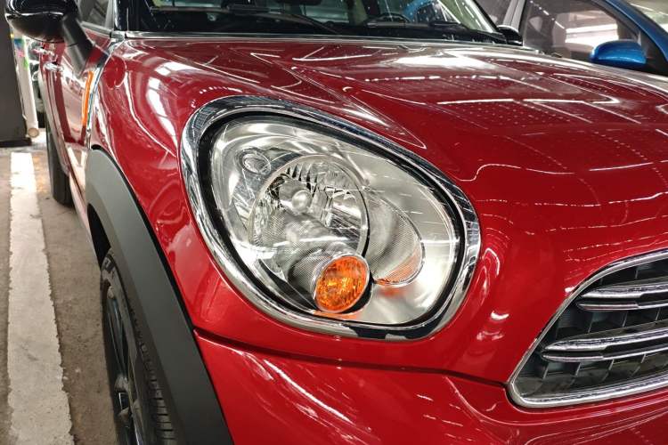 Used MINI Countryman 2014 1.6L COOPER Fun Right Front Headlight