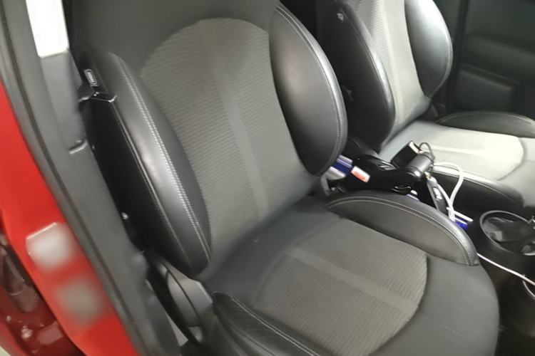 Used MINI Countryman 2014 1.6L COOPER Fun Right Front Seat