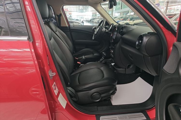 Used MINI Countryman 2014 1.6L COOPER Fun Right Front Seat
