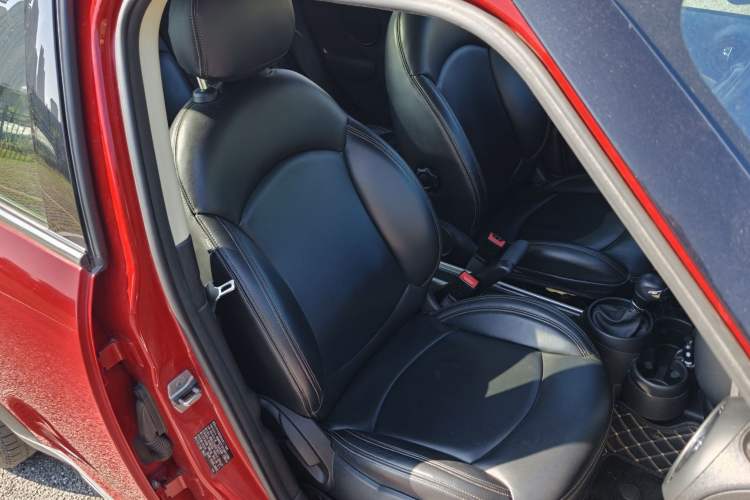 Used MINI Countryman 2014 1.6T COOPER ALL4 Fun Right Front Seat