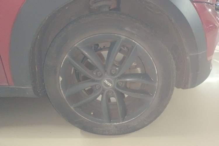 Used MINI Countryman 2014 1.6L COOPER Excitement Right Front Wheel Hub