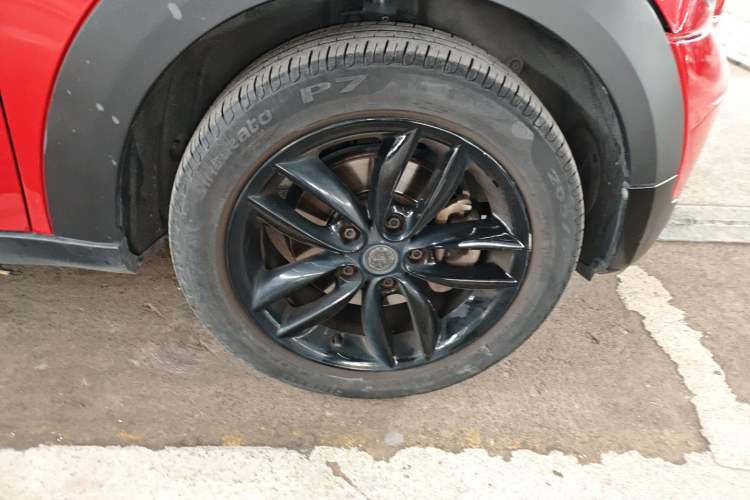 Used MINI Countryman 2014 1.6L COOPER Fun Right Front Wheel Hub