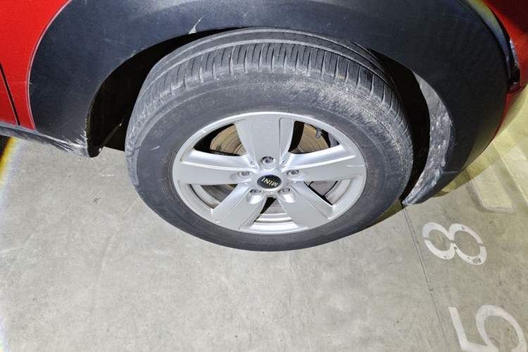 Used MINI Countryman 2014 1.6L ONE Right Front Wheel Hub