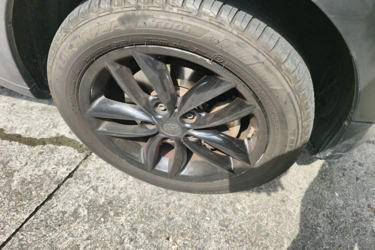 Used MINI Countryman 2014 1.6L COOPER Fun Right Front Wheel Hub