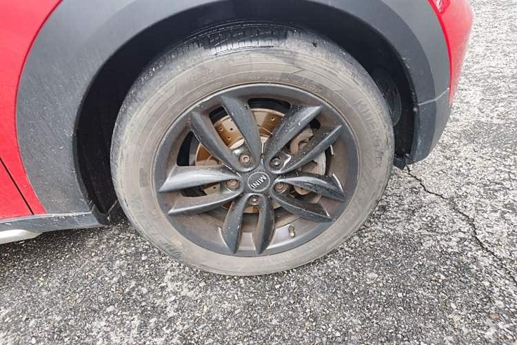 Used MINI Countryman 2014 1.6T COOPER ALL4 Fun Right Front Wheel Hub