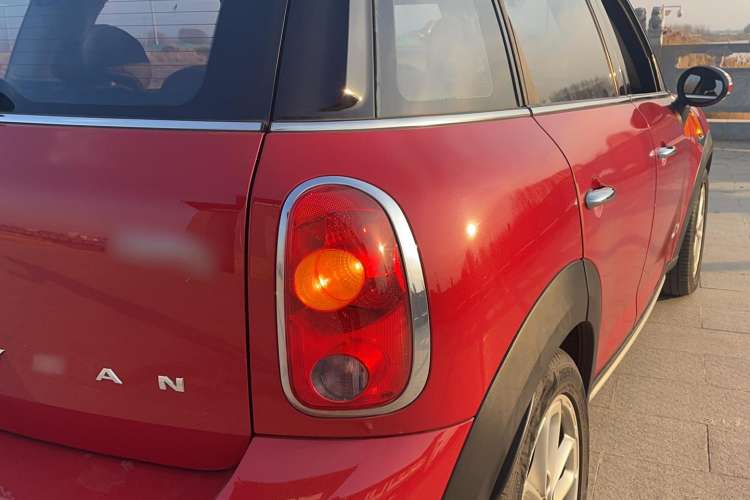 Used MINI Countryman 2014 1.6T COOPER ALL4 Fun Right Rear Taillight