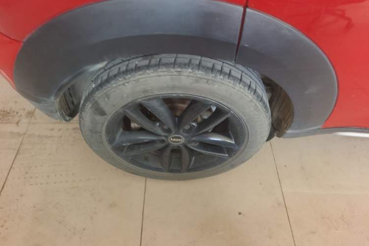 Used MINI Countryman 2014 1.6T COOPER ALL4 Fun Right Rear Wheel Hub