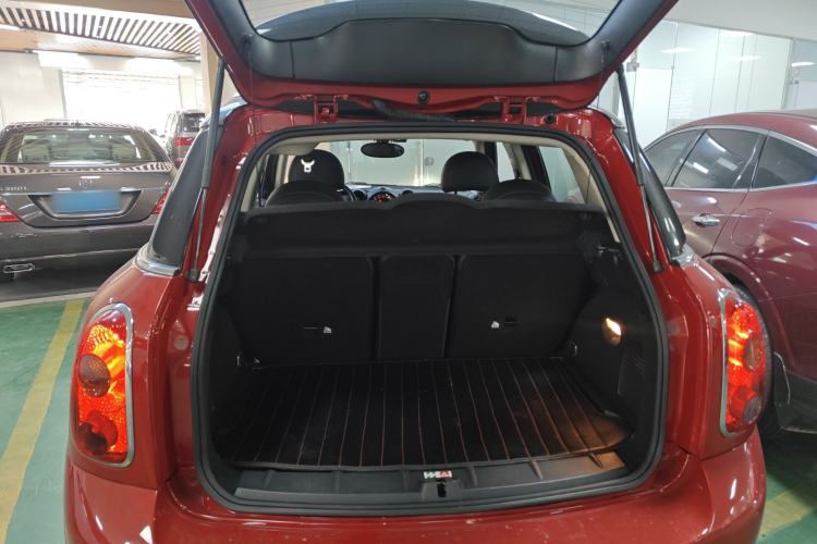 Used MINI Countryman 2014 1.6T COOPER ALL4 Excitement Trunk