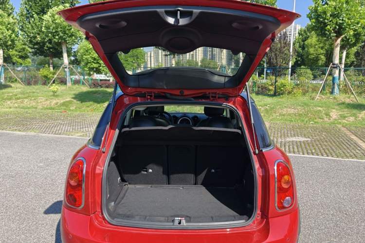 Used MINI Countryman 2014 1.6T COOPER ALL4 Fun Trunk